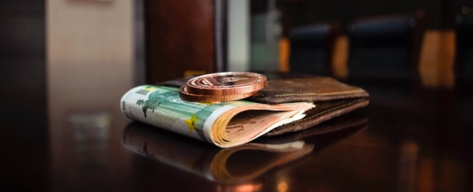 Hoeveel cash hou je in het bedrijf? Hoeveel cash hou je in het bedrijf?