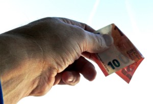 Lage beloning meewerkende partner niet aftrekbaar