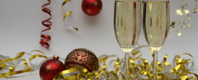 Oudejaarsborrel of nieuwjaarsborrel? Oudejaarsborrel of nieuwjaarsborrel?