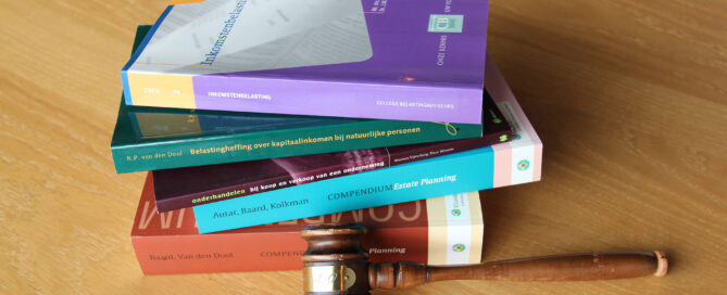 Advieswijzer Overstappen naar een bv Advieswijzer Overstappen naar een bv